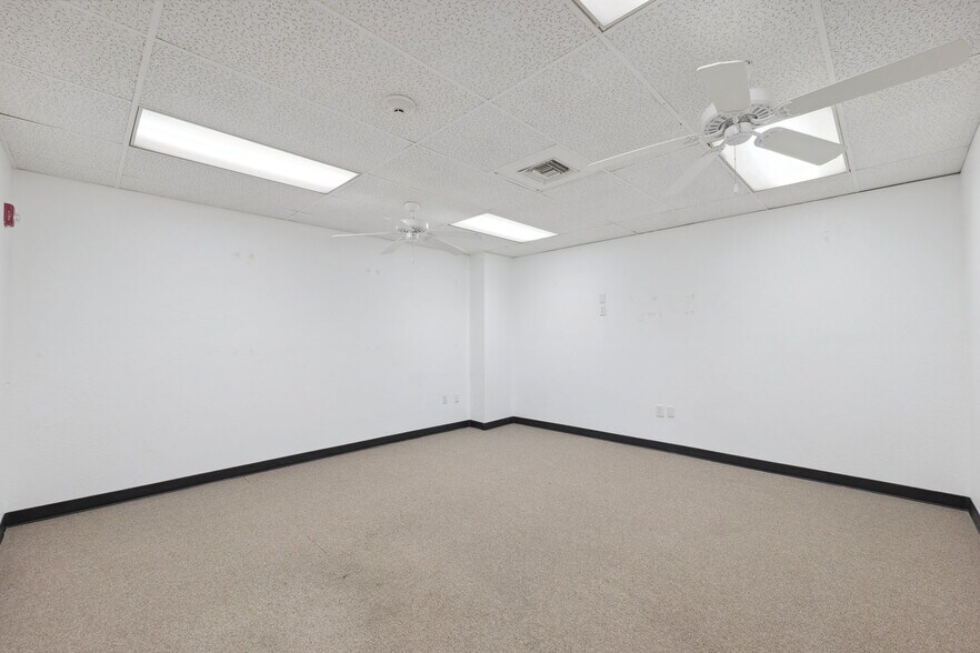 More Photos Of 13825 US Highway 19, Hudson Office For Lease