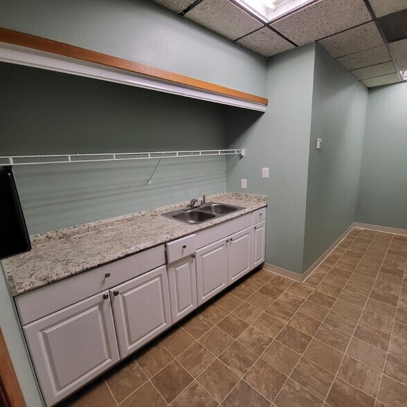 More Photos Of 8671 Wolff Ct, Westminster Office For Lease