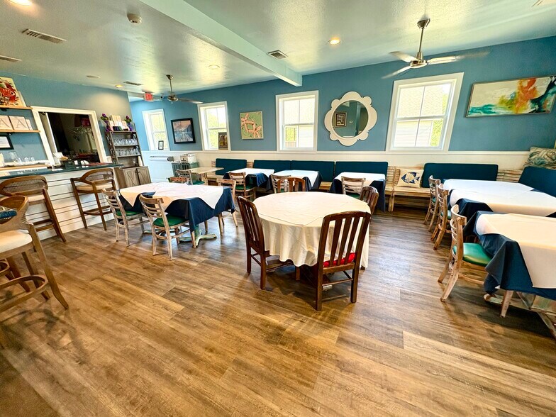 More Photos Of 10408 Highway 603, Bay Saint Louis Restaurant For Lease