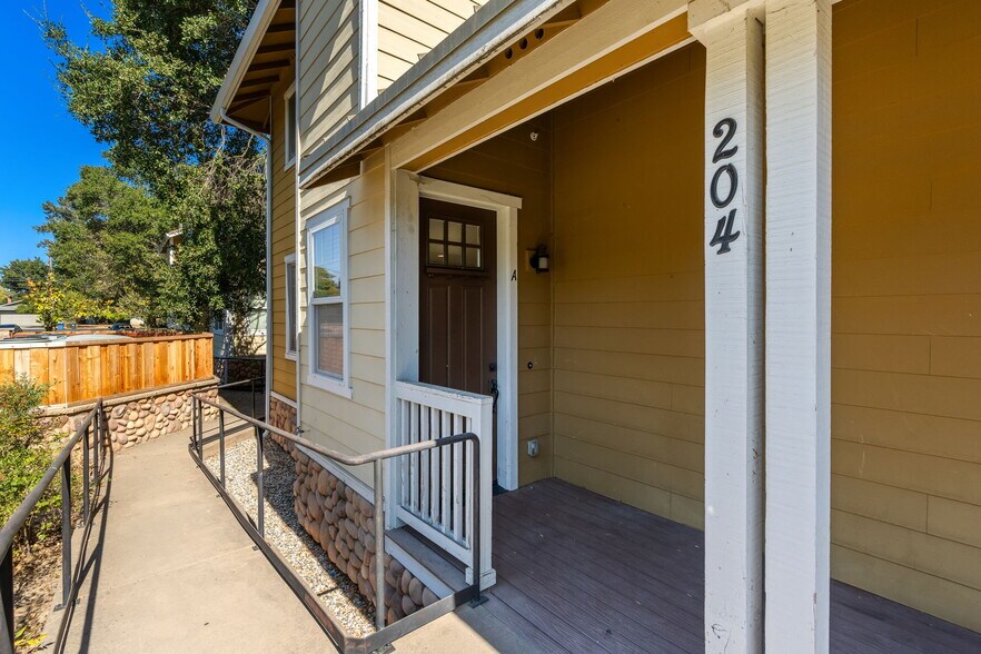 More Photos Of 204 Rosebud Ln, Saint Helena Apartments For Sale