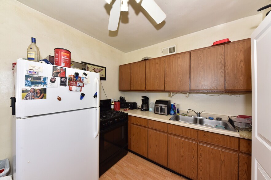 More Photos Of N96W20275 County Line Rd, Menomonee Falls Multifamily For Sale