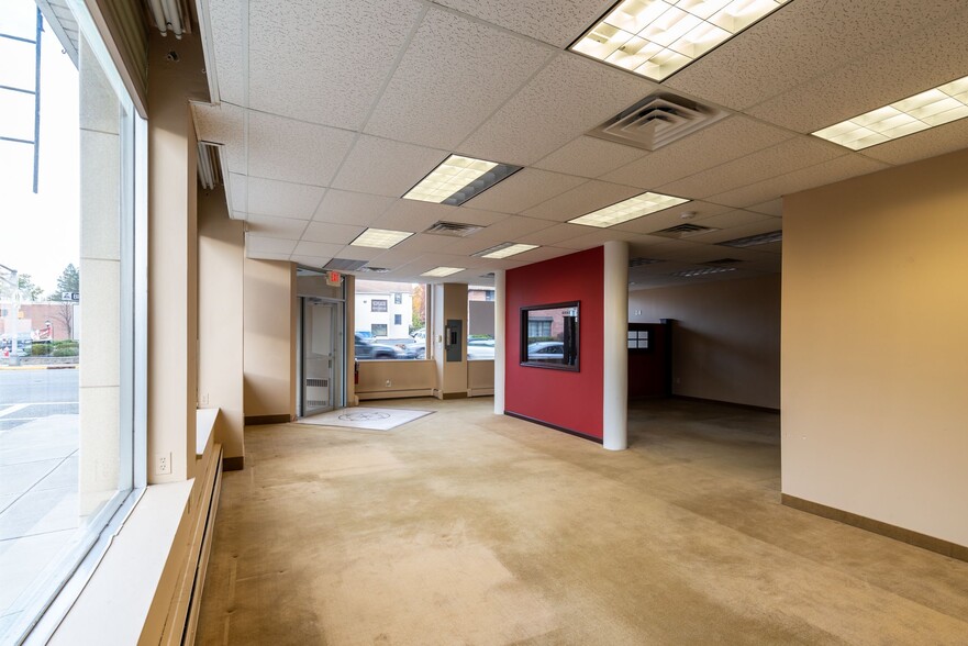 More Photos Of 260 Bloomfield Ave, Caldwell Office Residential For Lease