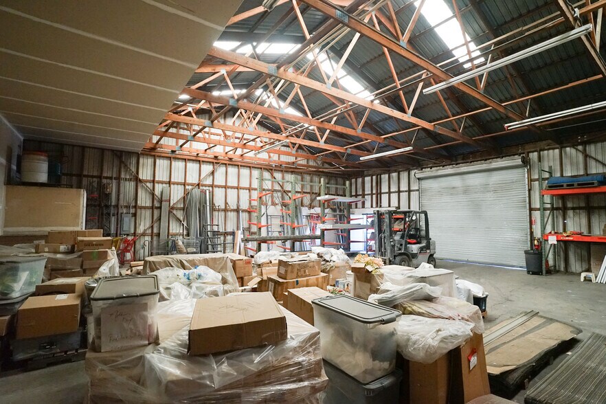 More Photos Of 3115 Railroad Ave, Ceres Warehouse For Sale
