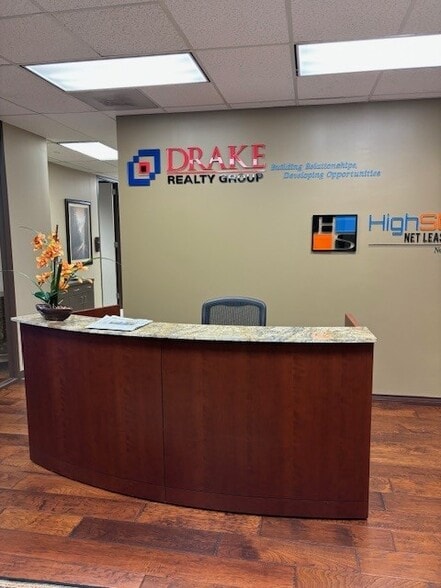 More Photos Of 5851 San Felipe St, Houston Office For Lease