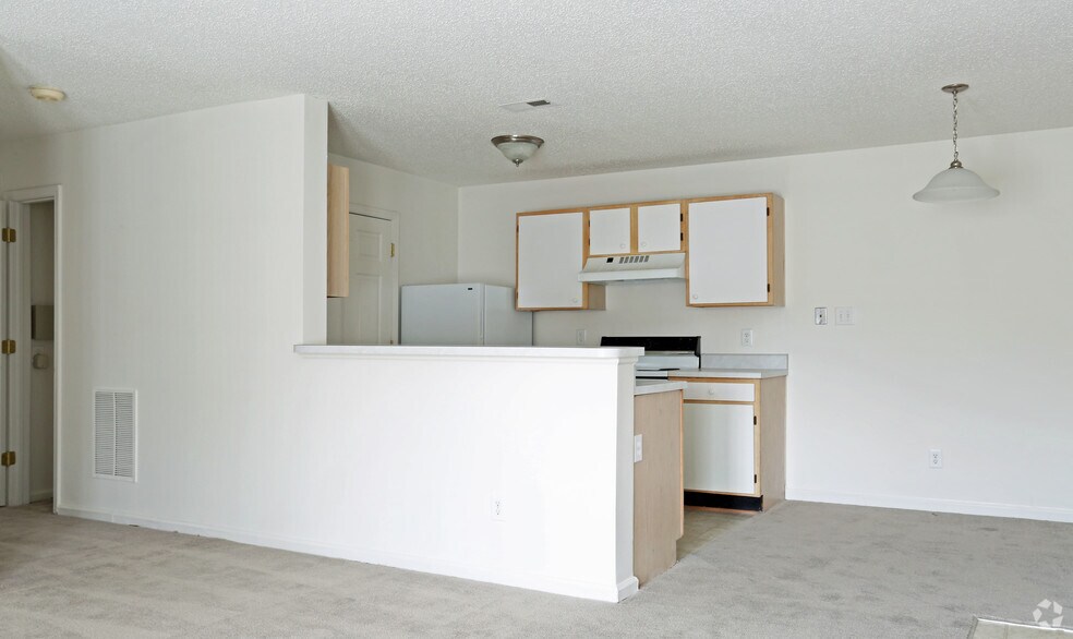 More Photos Of 1201 Edenham Ct, Virginia Beach Apartments For Sale