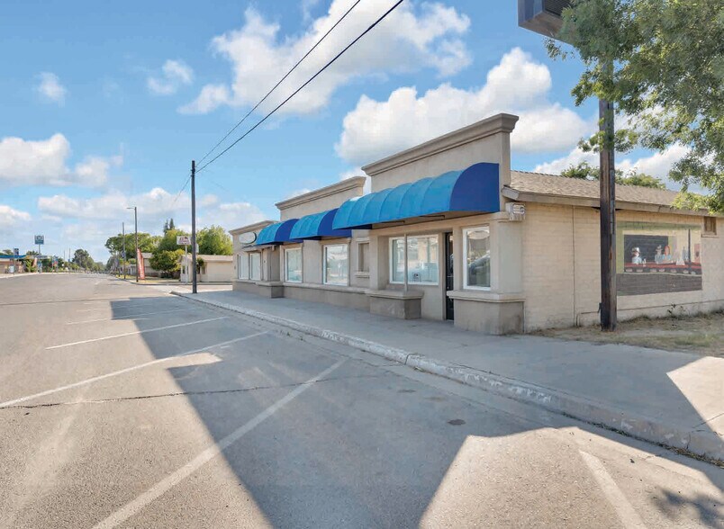 Primary Photo Of 2378 & 2380 W Tahoe Ave, Caruthers Office For Lease
