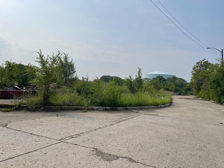 More Photos Of 1915-1919 Madison Ave, Indianapolis Land For Lease