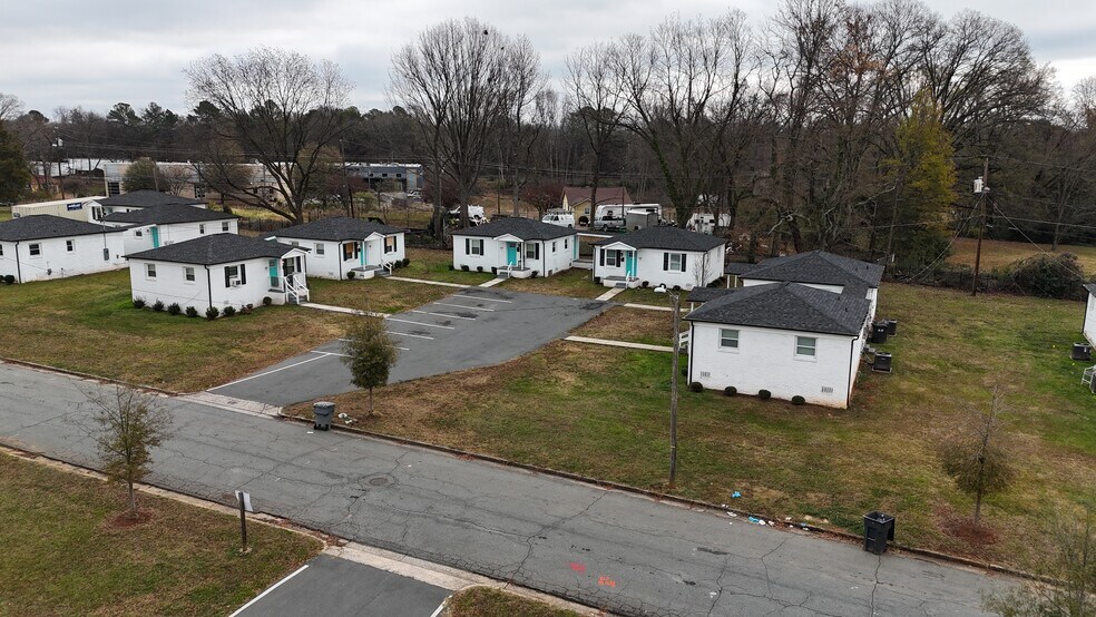 More Photos Of 2213 Alma Ct, Charlotte Apartments For Sale
