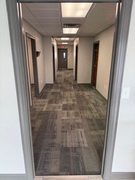 More Photos Of 6334 Peters Creek Rd, Roanoke Office For Lease
