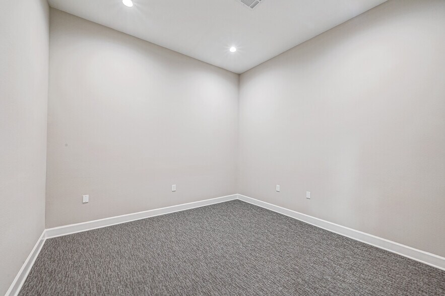 More Photos Of 4220 Cartwright Rd, Missouri City Medical For Lease