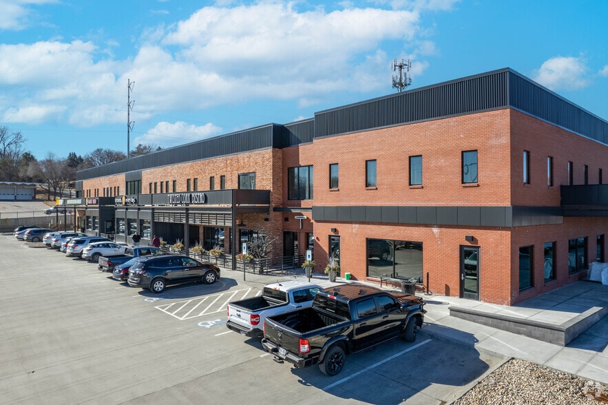 More Photos Of Regency Landing, Omaha Unknown For Lease