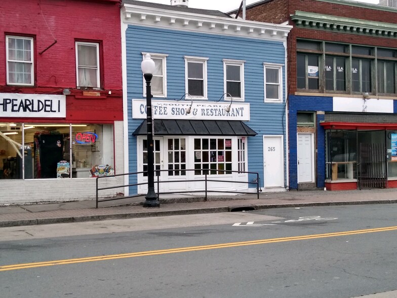 Primary Photo Of 265 S Pearl St, Albany Storefront Retail Residential For Sale