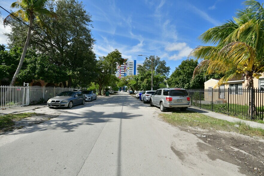 More Photos Of 321 NW 37th St, Miami Land For Sale