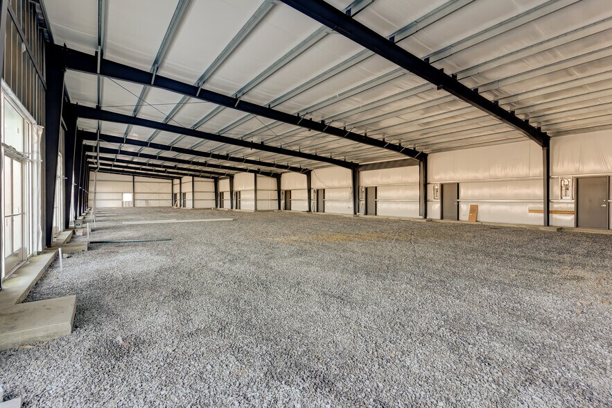 More Photos Of 26406 Main St, Ardmore General Retail For Sale