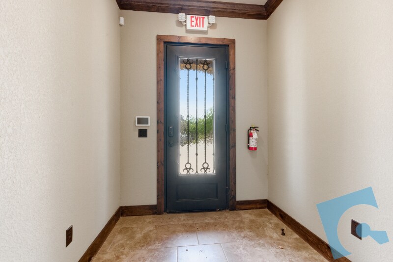 More Photos Of 9145 Belshire Dr, North Richland Hills Medical For Sale