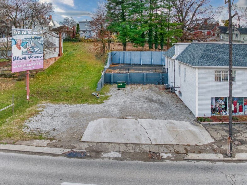 More Photos Of 1100 Murdoch Ave, Parkersburg Storefront Retail Residential For Lease