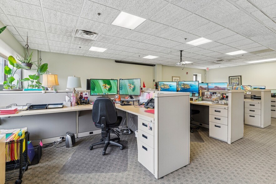 More Photos Of 1751 State Route 17A, Florida Industrial For Lease