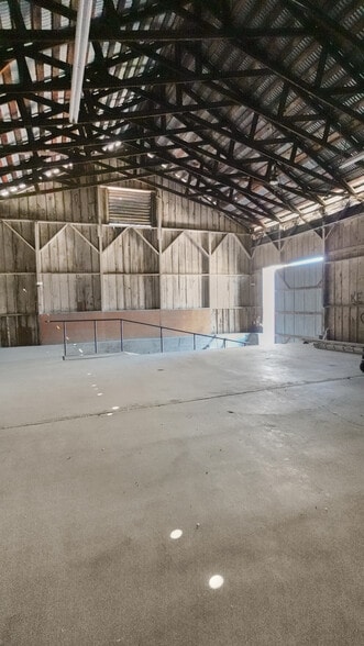More Photos Of 216 N E St, Madera Warehouse For Sale
