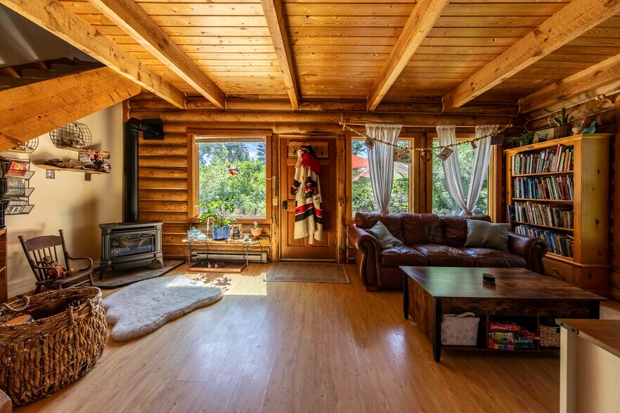 More Photos Of 309 N River St, Hailey Multifamily For Sale
