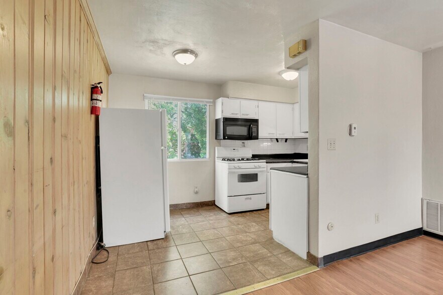 More Photos Of 27 W 8th Ave, Columbus Apartments For Sale