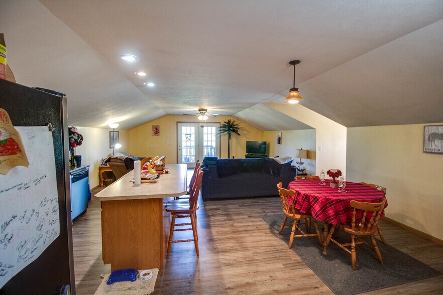 More Photos Of 15281 IL-109, Dow Specialty For Sale