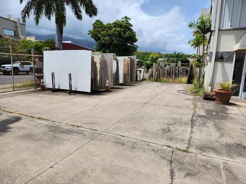 More Photos Of 874 Alua St, Wailuku Warehouse For Sale