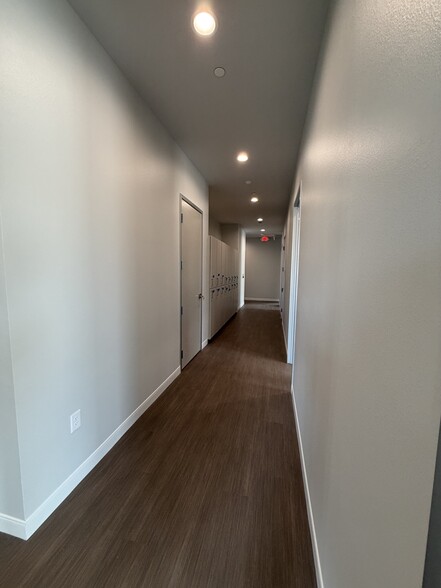 More Photos Of 201 Wyngate Blvd, Plano Medical For Sale