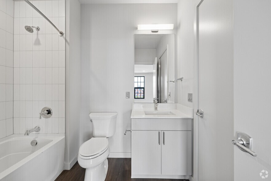 More Photos Of 10 Monroe St, Norwalk Apartments For Lease