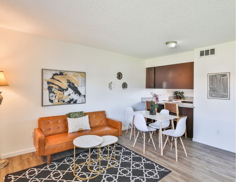 More Photos Of 46595 Vargas Rd, Indio Apartments For Sale