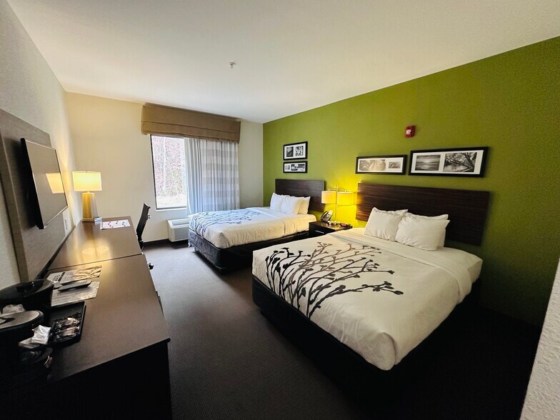 More Photos Of 4450 Rhea County Hwy, Dayton Hotel For Sale