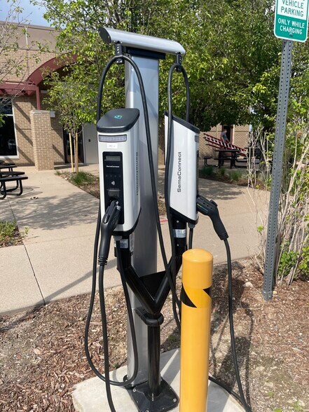 More Photos Of 7926 S Platte Canyon Rd, Littleton Office For Sale