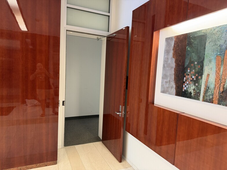 More Photos Of 11490 Commerce Park Dr, Reston Office For Sale