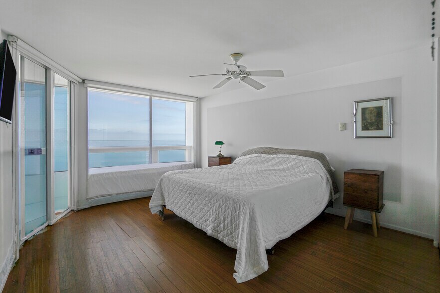 More Photos Of 11914 Beach Club Way, Malibu Multifamily For Sale