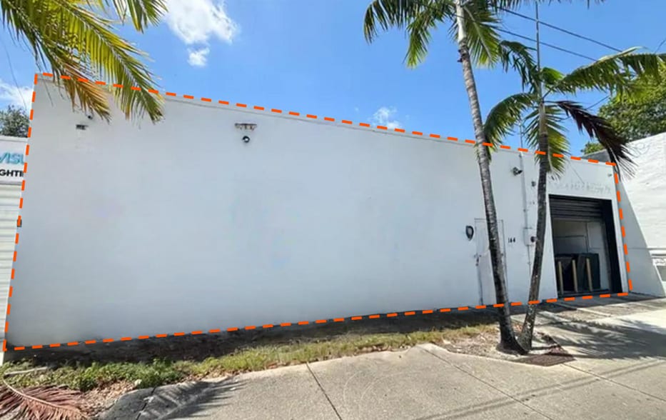 Primary Photo Of 144 NW 36th St, Miami Light Distribution For Lease