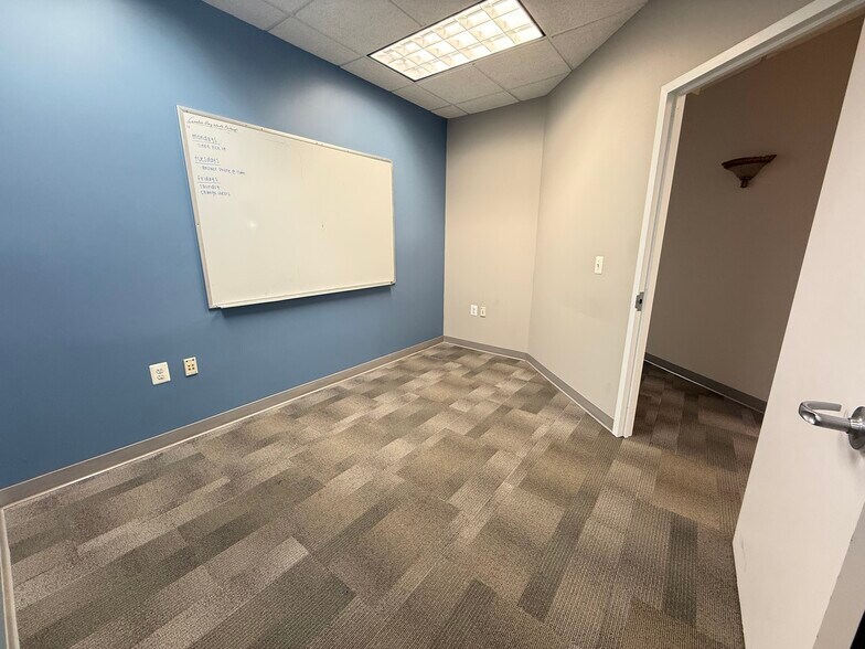 More Photos Of 12200 Tech Rd, Silver Spring Medical For Lease