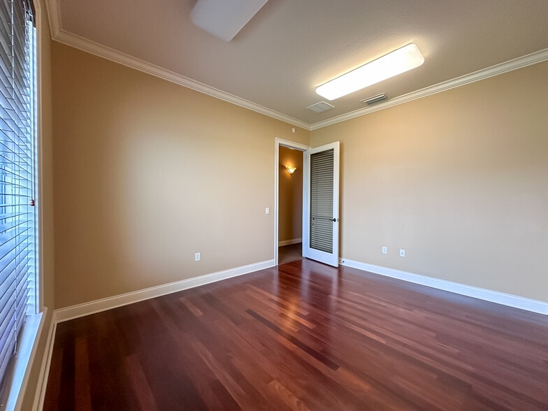 More Photos Of 1611 Harden Blvd, Lakeland Office For Lease