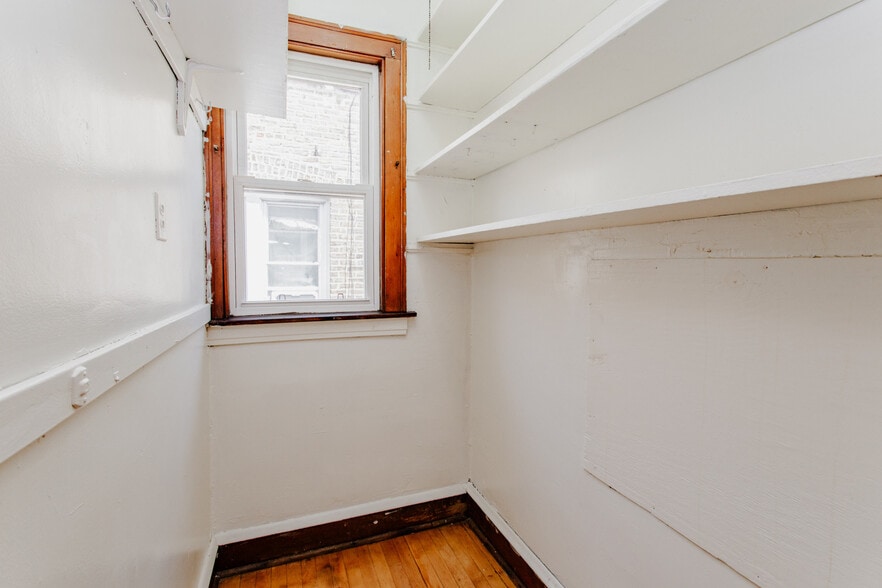 More Photos Of 2903 N Linder Ave, Chicago Apartments For Sale