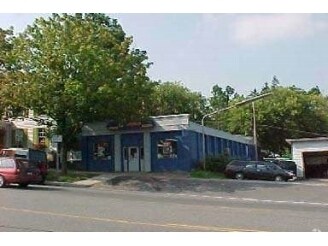 More Photos Of 99 Albany St, Cazenovia Freestanding For Lease