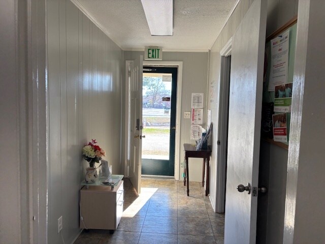 More Photos Of 205 W Bayshore Blvd, Jacksonville Office For Lease