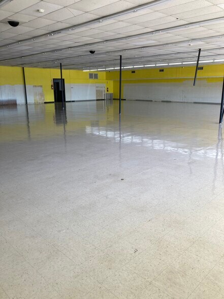 More Photos Of 501-509 Second St, Pelahatchie Freestanding For Lease