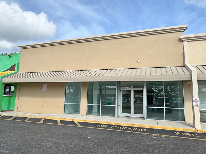 More Photos Of 4429 Cleveland Ave, Fort Myers Unknown For Lease