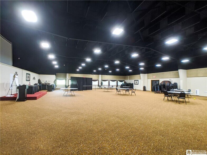 More Photos Of 800 E State St, Olean Sports And Entertainment For Sale