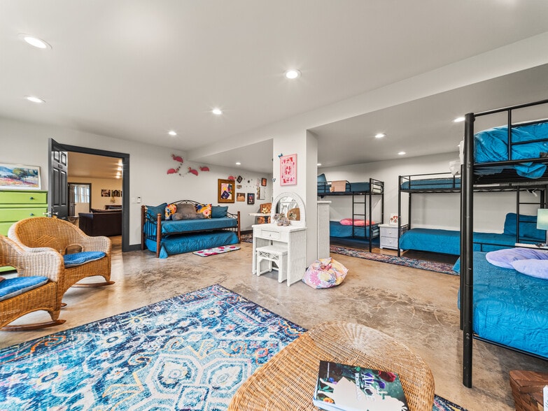 More Photos Of 896 Mount Riante Rd, Hot Springs Specialty For Sale