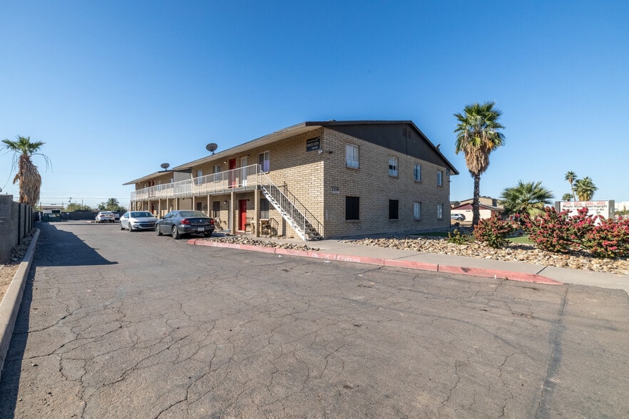 Primary Photo Of 1709 W Mountain View Rd, Phoenix Apartments For Sale