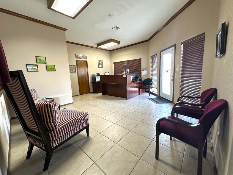 More Photos Of 9300 S Pennsylvania Ave, Oklahoma City Office Residential For Lease