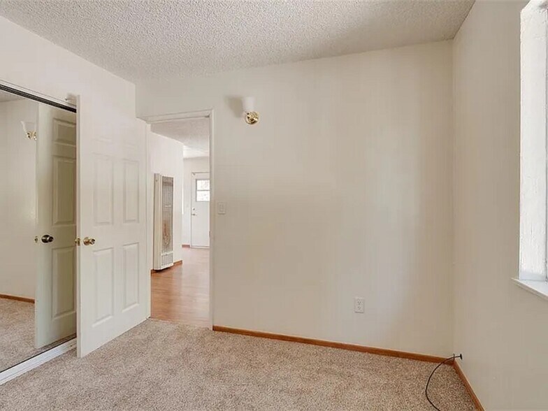 More Photos Of 1017 Greenway Dr, Big Bear City Multifamily For Sale