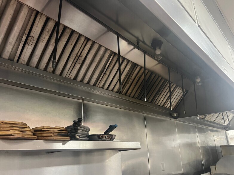 More Photos Of 107 W Coal Ave, Gallup Restaurant For Sale