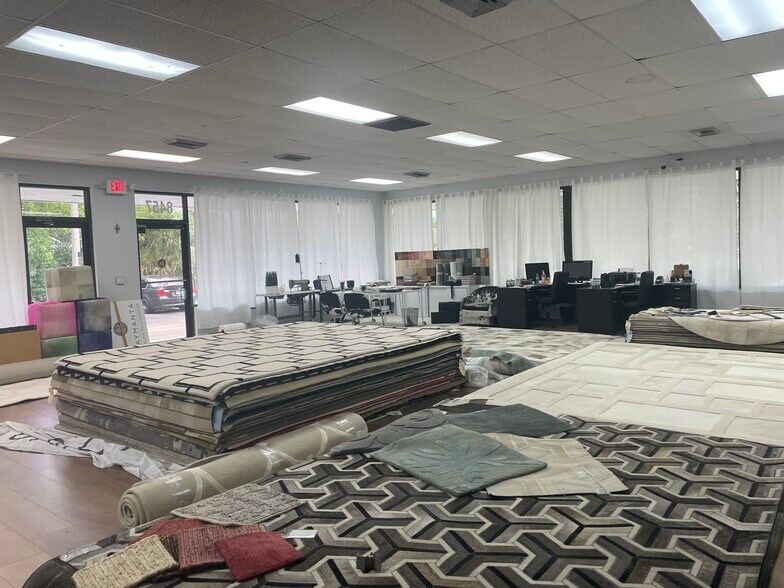 More Photos Of 8455-8471 W Oakland Park Blvd, Sunrise Office For Lease