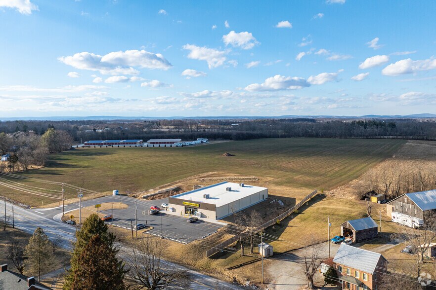 More Photos Of 4664 York Rd, New Oxford General Retail For Sale