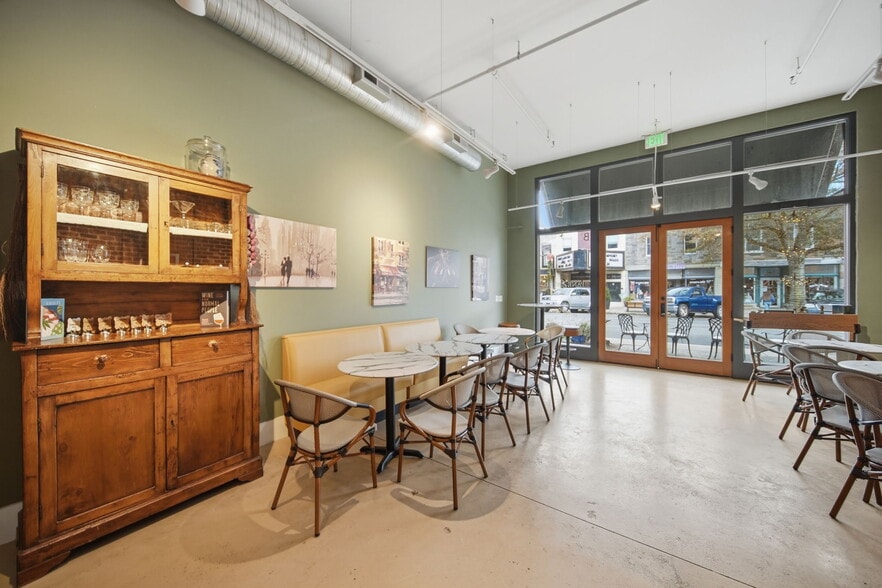 More Photos Of 300 Mason Ave, Cape Charles Apartments For Sale